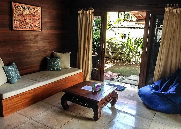 Affittacamere Group Oak Legian